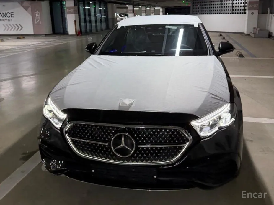 Фото 5 - Mercedes-Benz E-Class