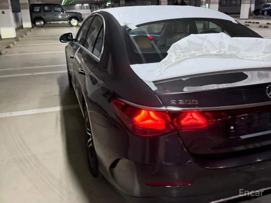 Фото 6 - Mercedes-Benz E-Class