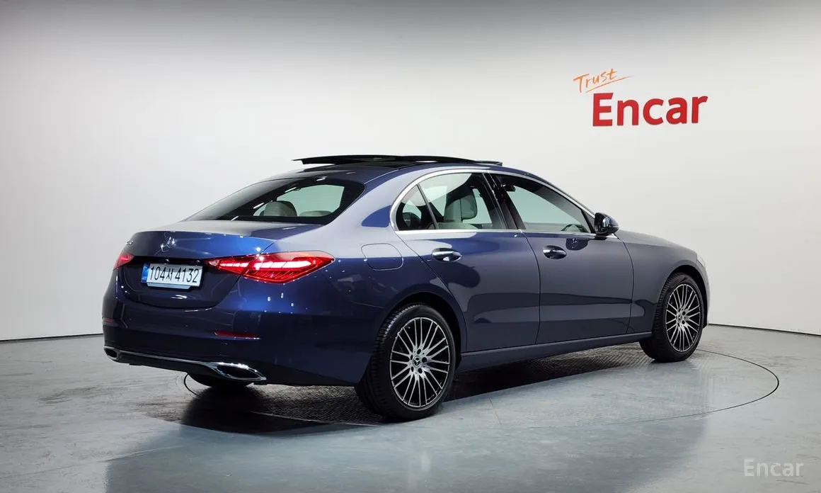 Фото 2 - Mercedes-Benz C-Class