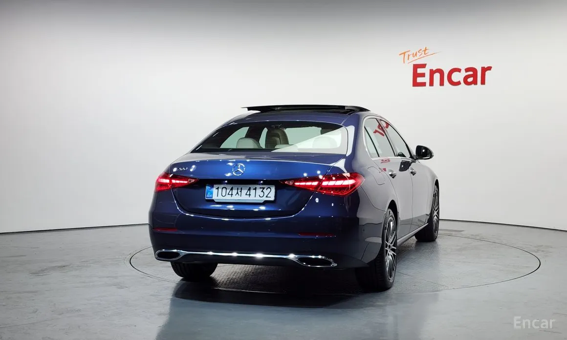 Фото 4 - Mercedes-Benz C-Class