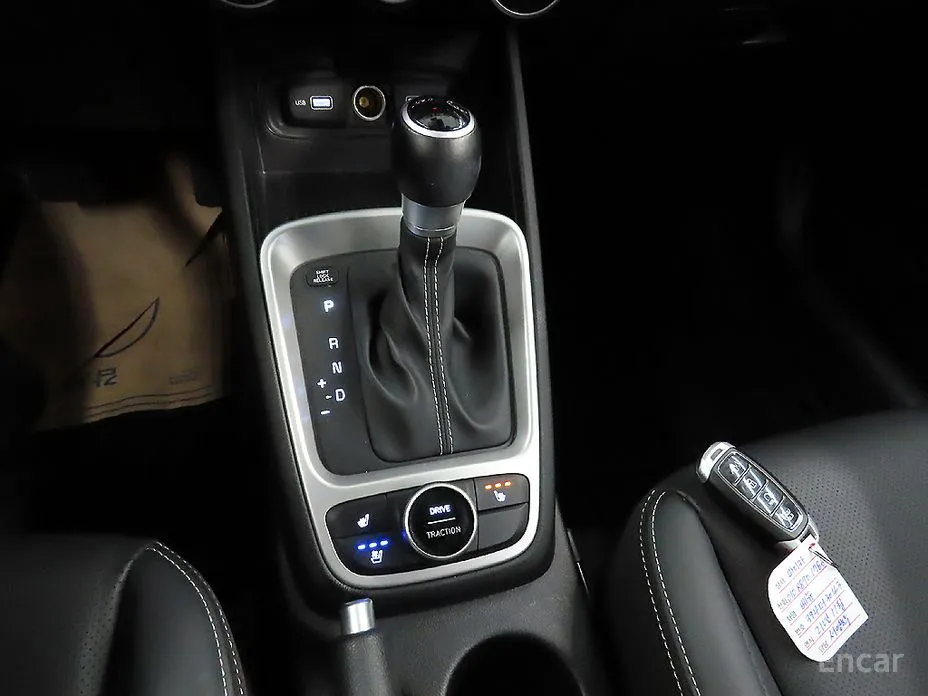 Фото 13 - Hyundai Venue