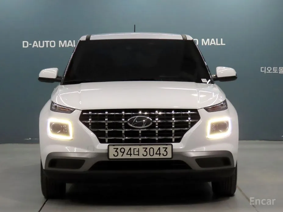 Фото 2 - Hyundai Venue