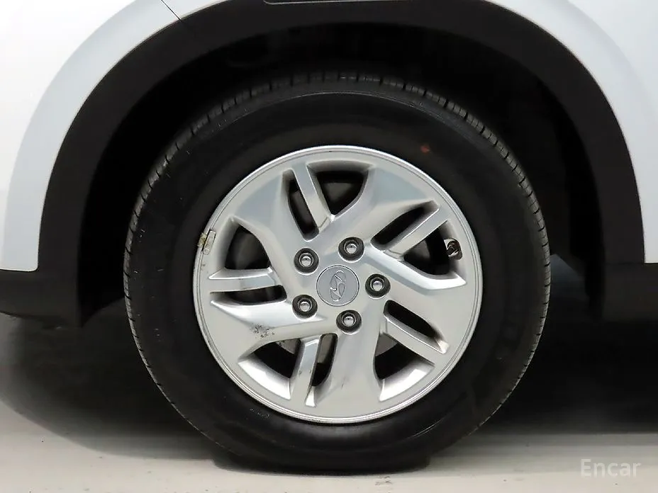 Фото 20 - Hyundai Venue