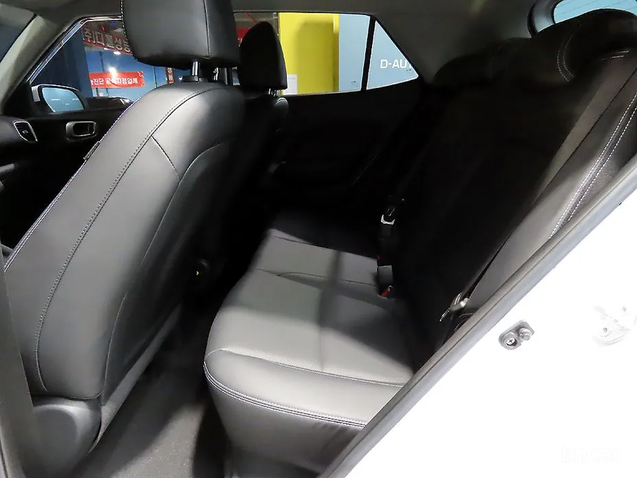 Фото 7 - Hyundai Venue