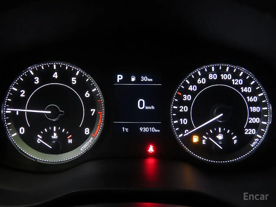 Фото 9 - Hyundai Venue