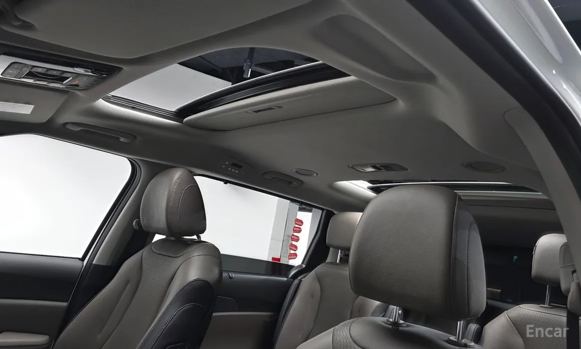 Фото 19 - Kia Carnival