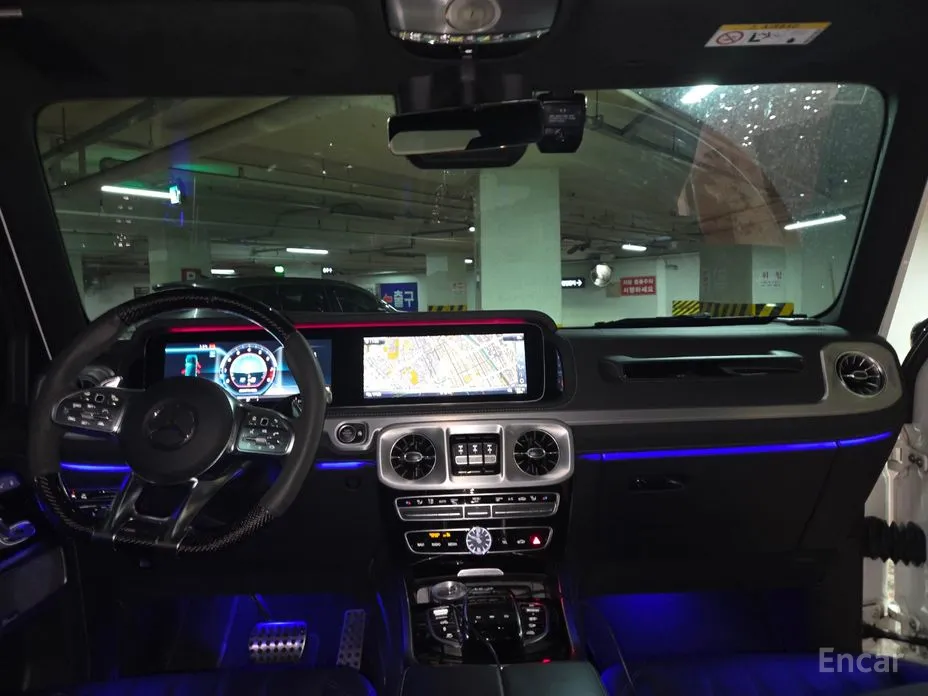 Фото 17 - Mercedes-Benz G-Class