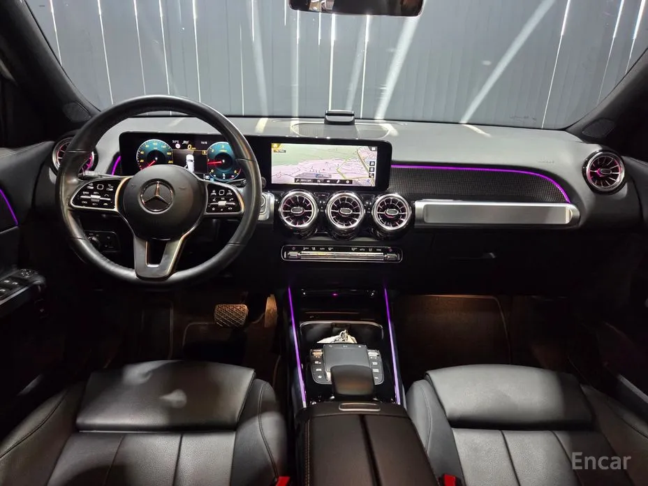 Photo 7 - Mercedes-Benz GLB-Class