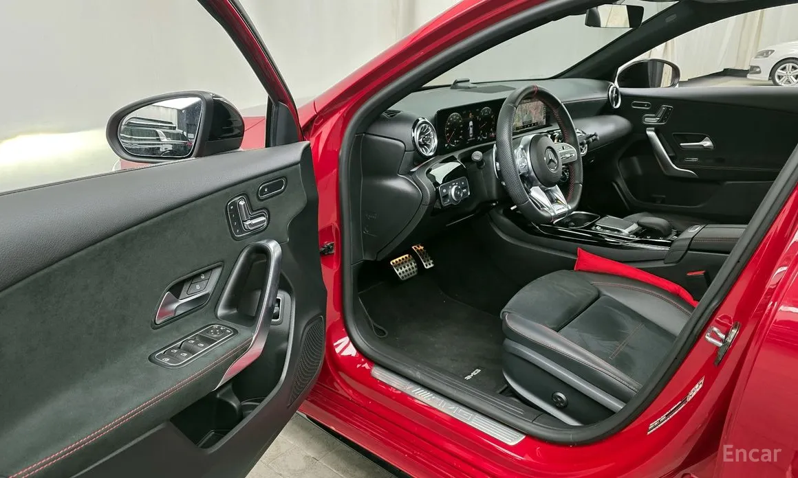 Фото 10 - Mercedes-Benz A-Class