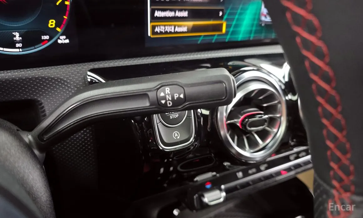 Фото 9 - Mercedes-Benz A-Class