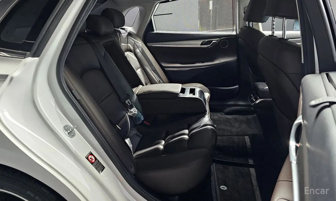 Фото 12 - Hyundai Grandeur