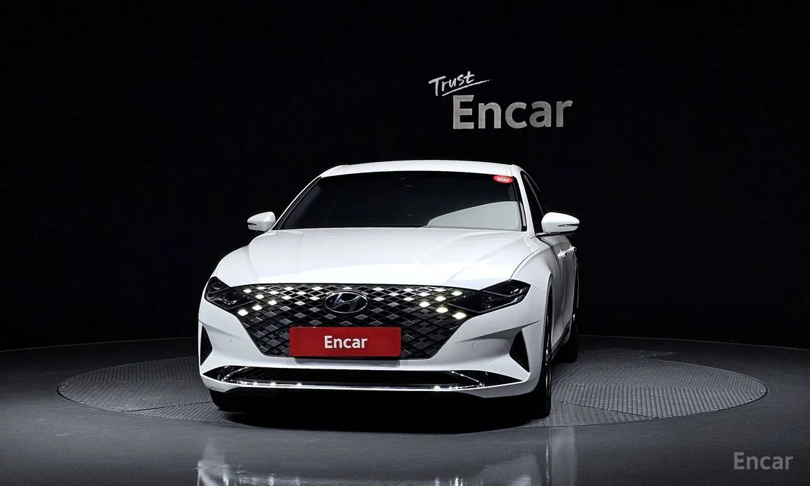 Фото 3 - Hyundai Grandeur