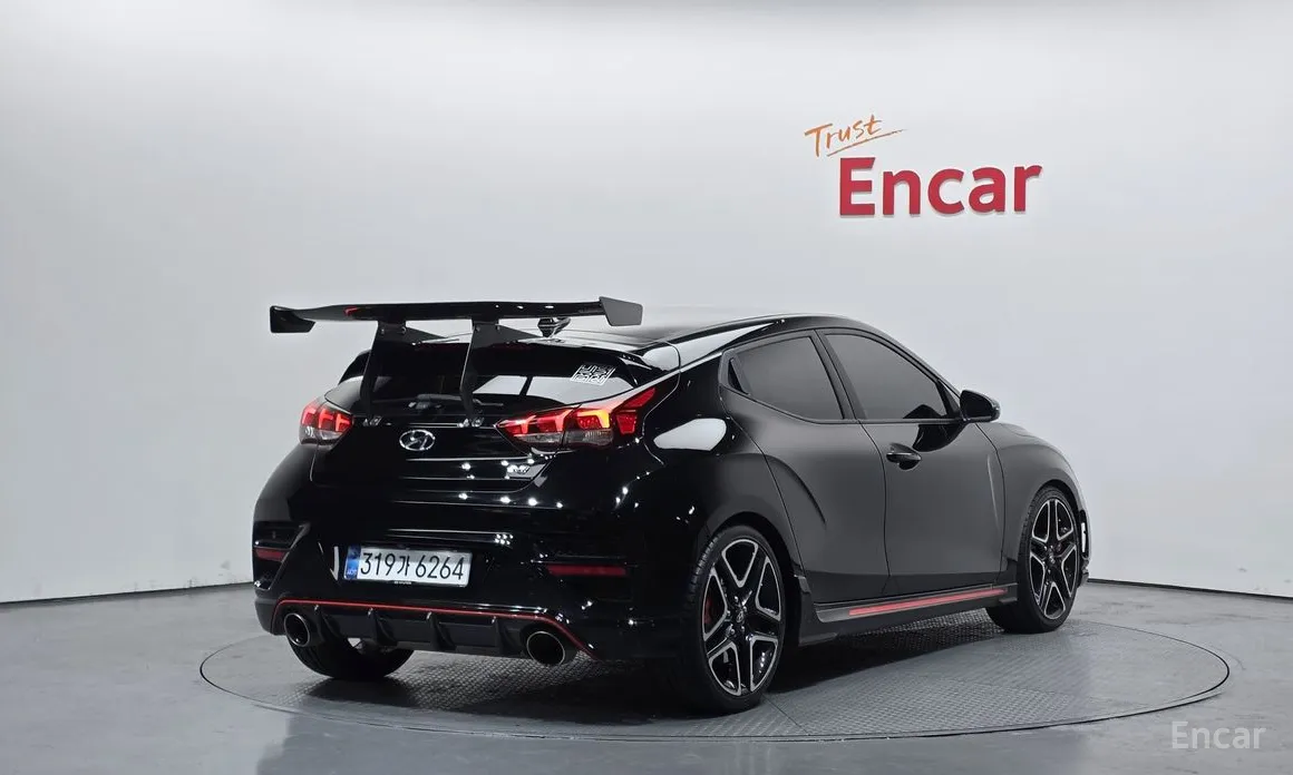 Фото 2 - Hyundai Veloster