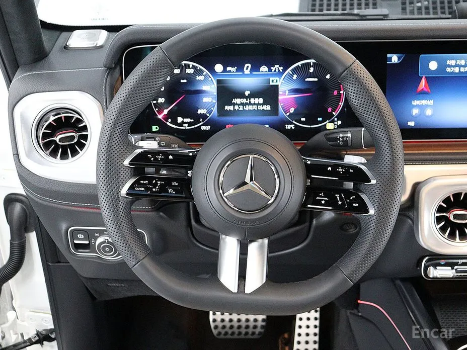 Фото 15 - Mercedes-Benz G-Class