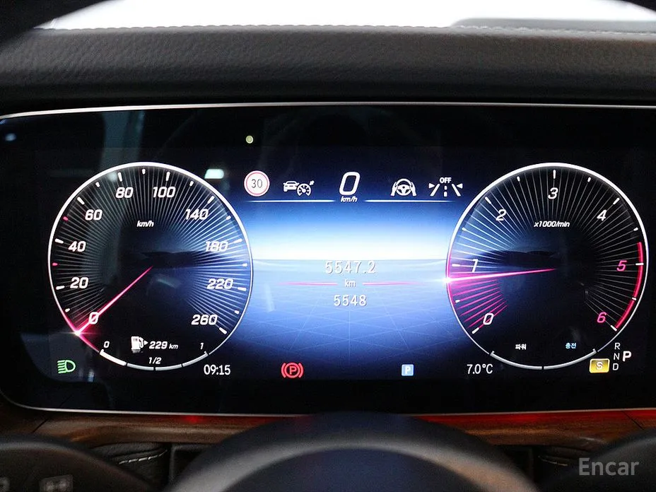 Фото 6 - Mercedes-Benz G-Class