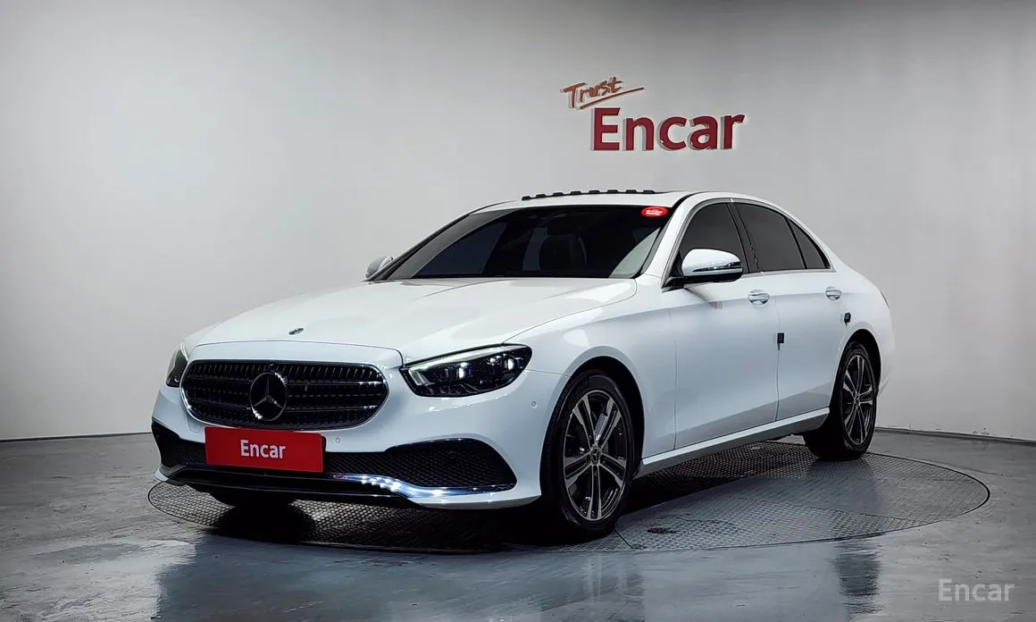 Фото 1 - Mercedes-Benz E-Class