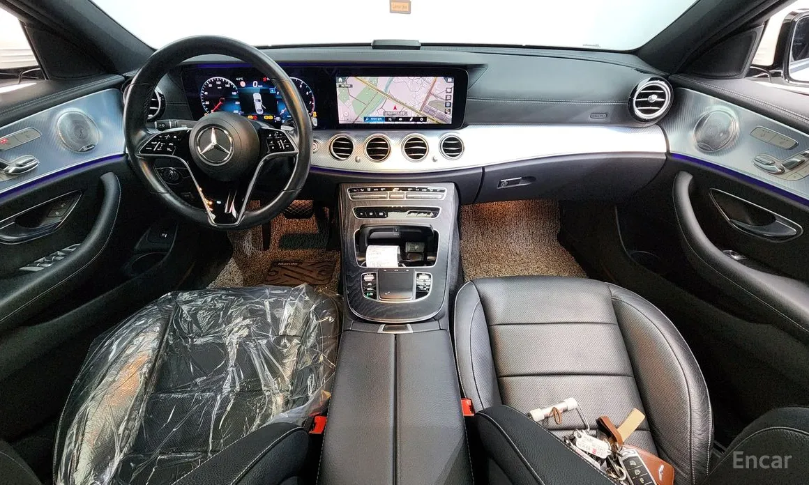 Фото 7 - Mercedes-Benz E-Class