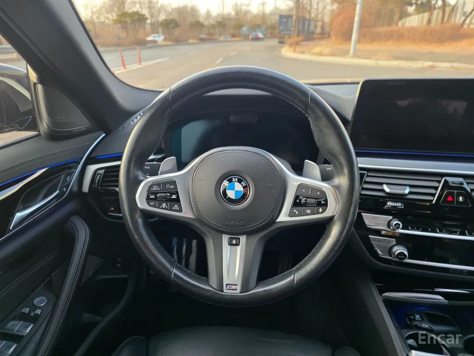 Фото 17 - BMW 5 Series