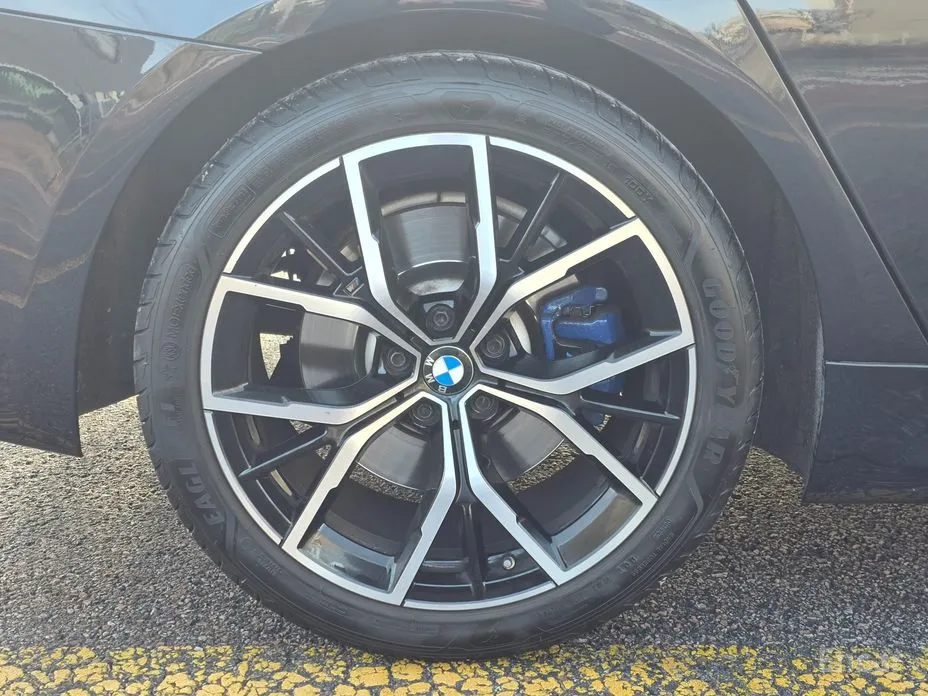 Фото 5 - BMW 5 Series