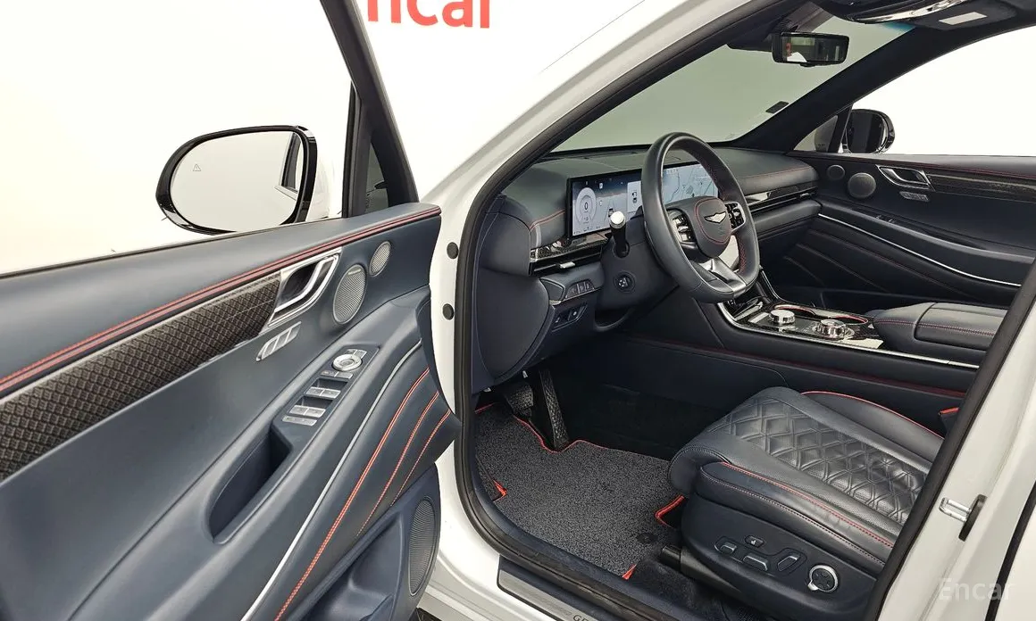 Фото 10 - Genesis GV80