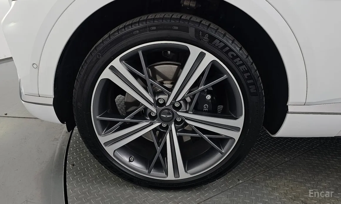 Фото 5 - Genesis GV80