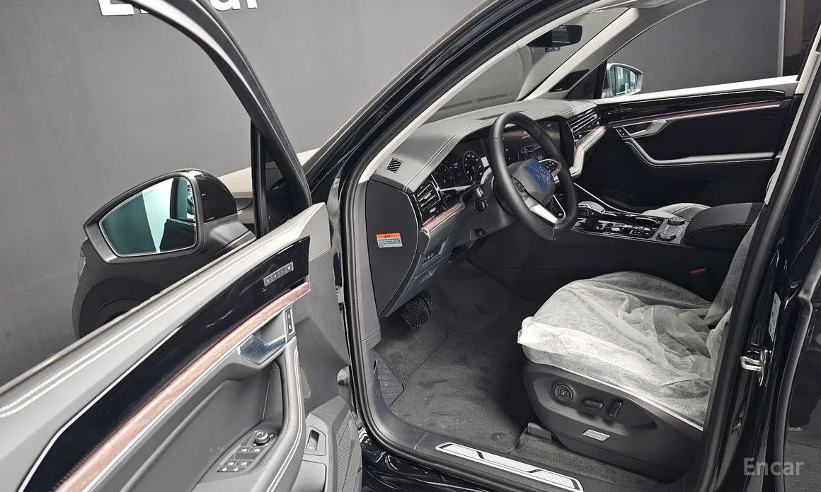 Фото 10 - Volkswagen Touareg