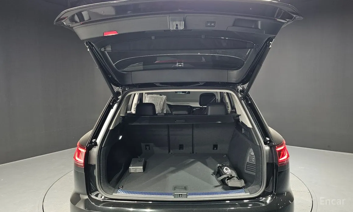 Фото 20 - Volkswagen Touareg