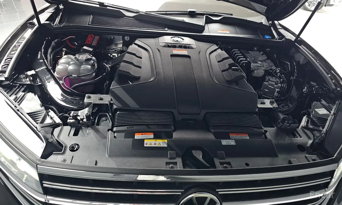 Фото 6 - Volkswagen Touareg