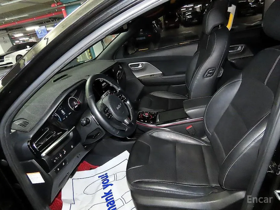 Фото 16 - Kia Niro