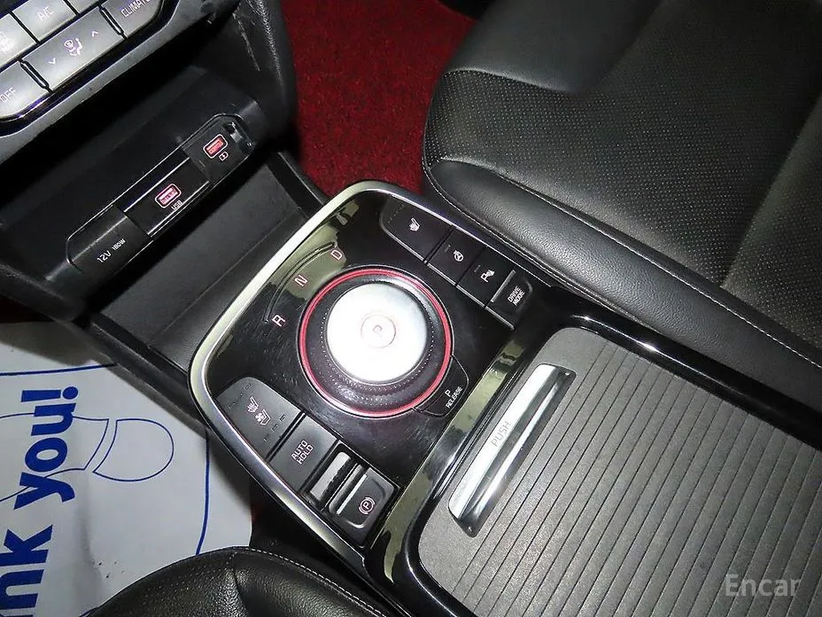 Фото 9 - Kia Niro