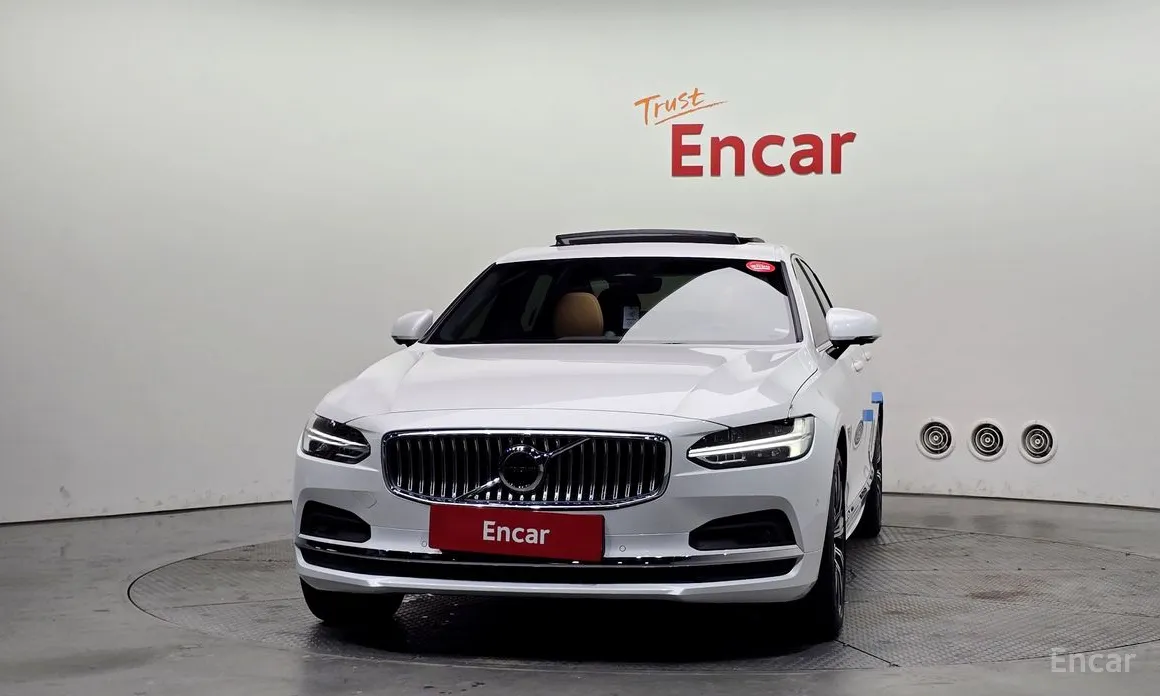 Фото 3 - Volvo S90