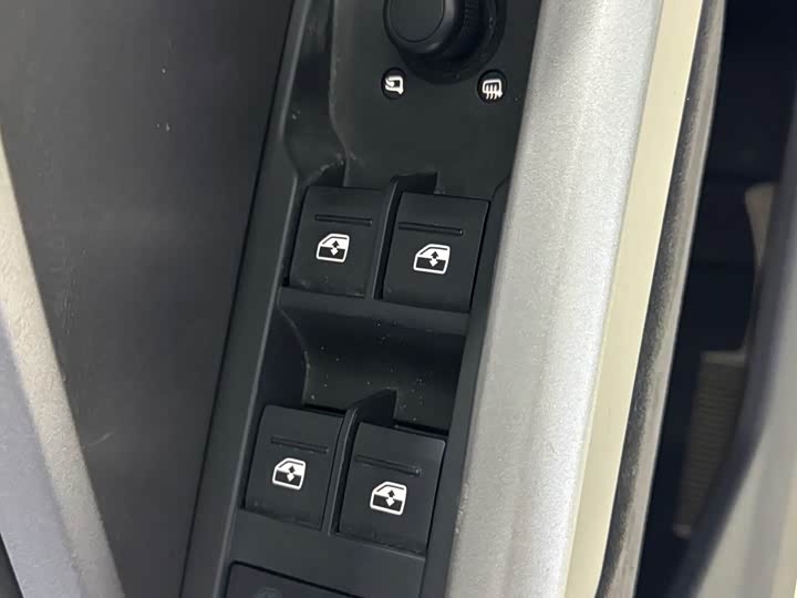 Фото 7 - Audi Q3