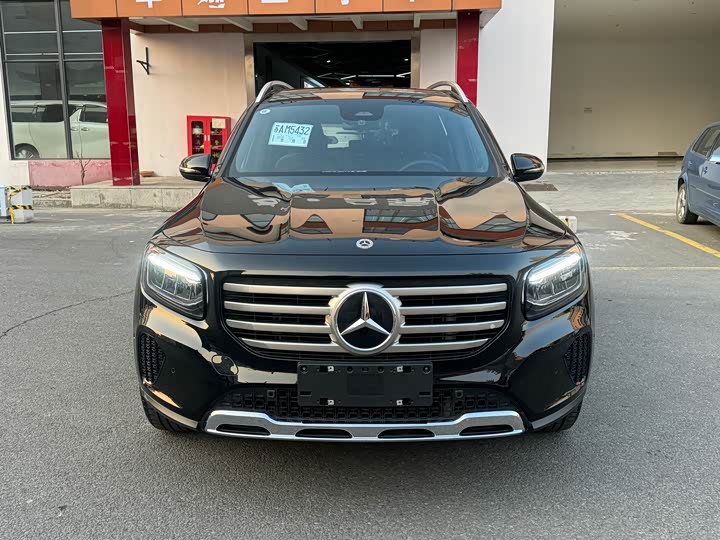Фото 2 - Mercedes-Benz GLB-Class