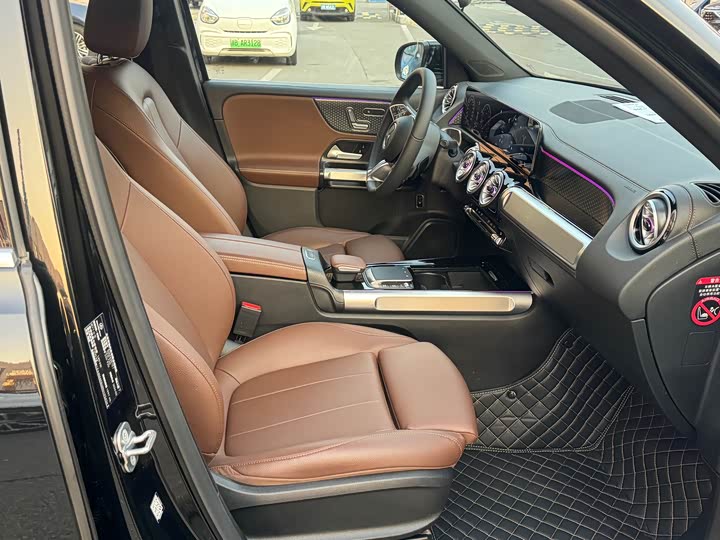 Фото 7 - Mercedes-Benz GLB-Class