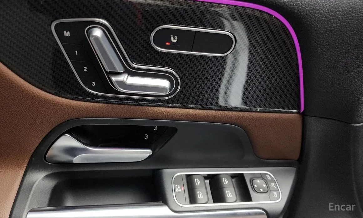 Фото 16 - Mercedes-Benz GLA-Class