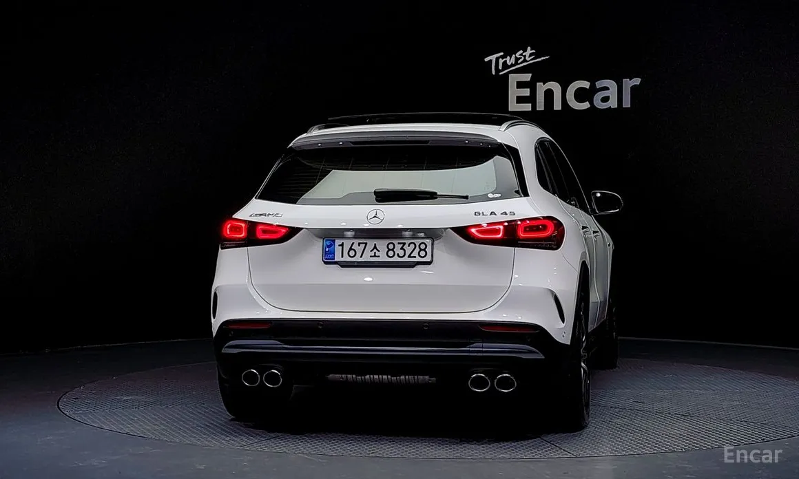 Фото 4 - Mercedes-Benz GLA-Class