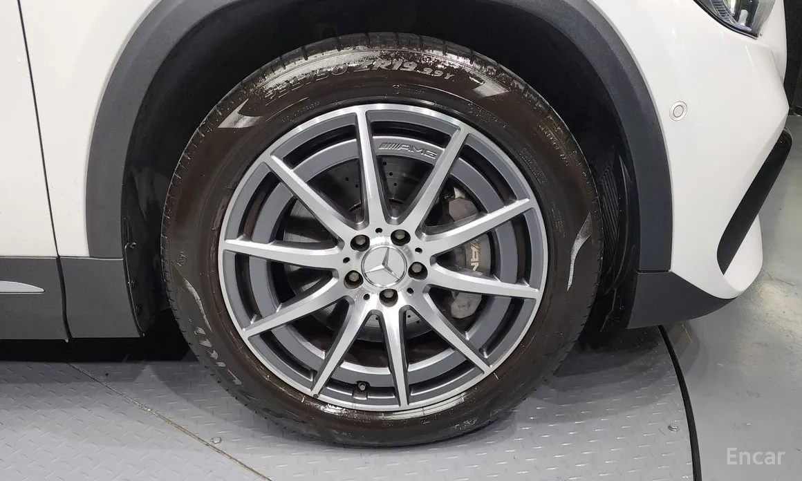 Фото 5 - Mercedes-Benz GLA-Class