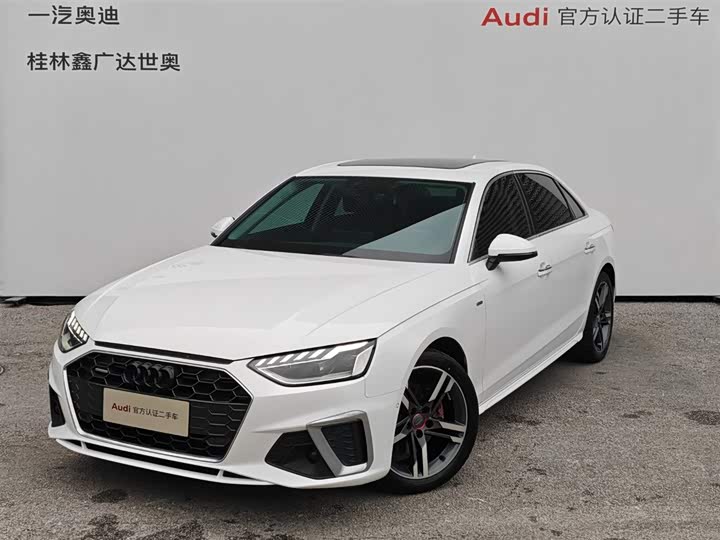 Фото 1 - Audi A4L