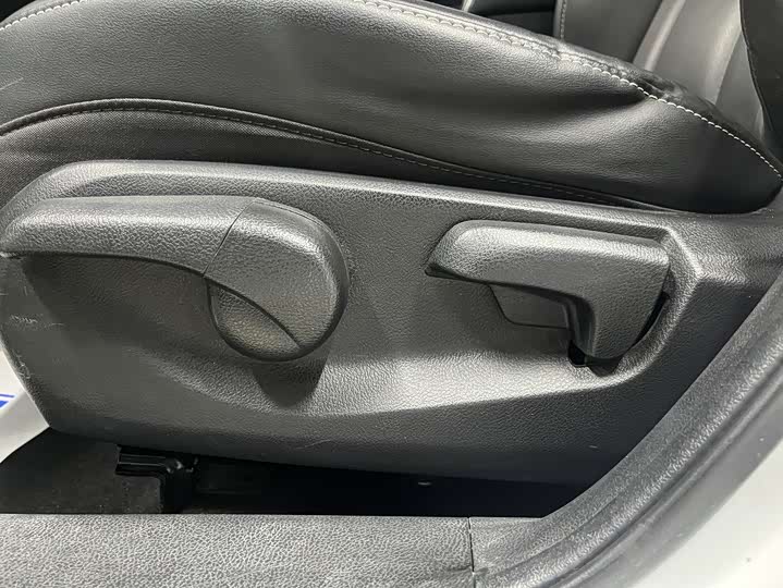 Фото 8 - Haval M6