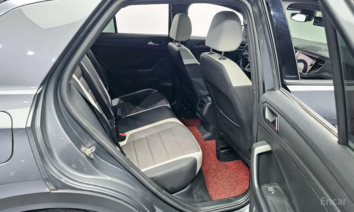 Фото 12 - Volkswagen T-Roc