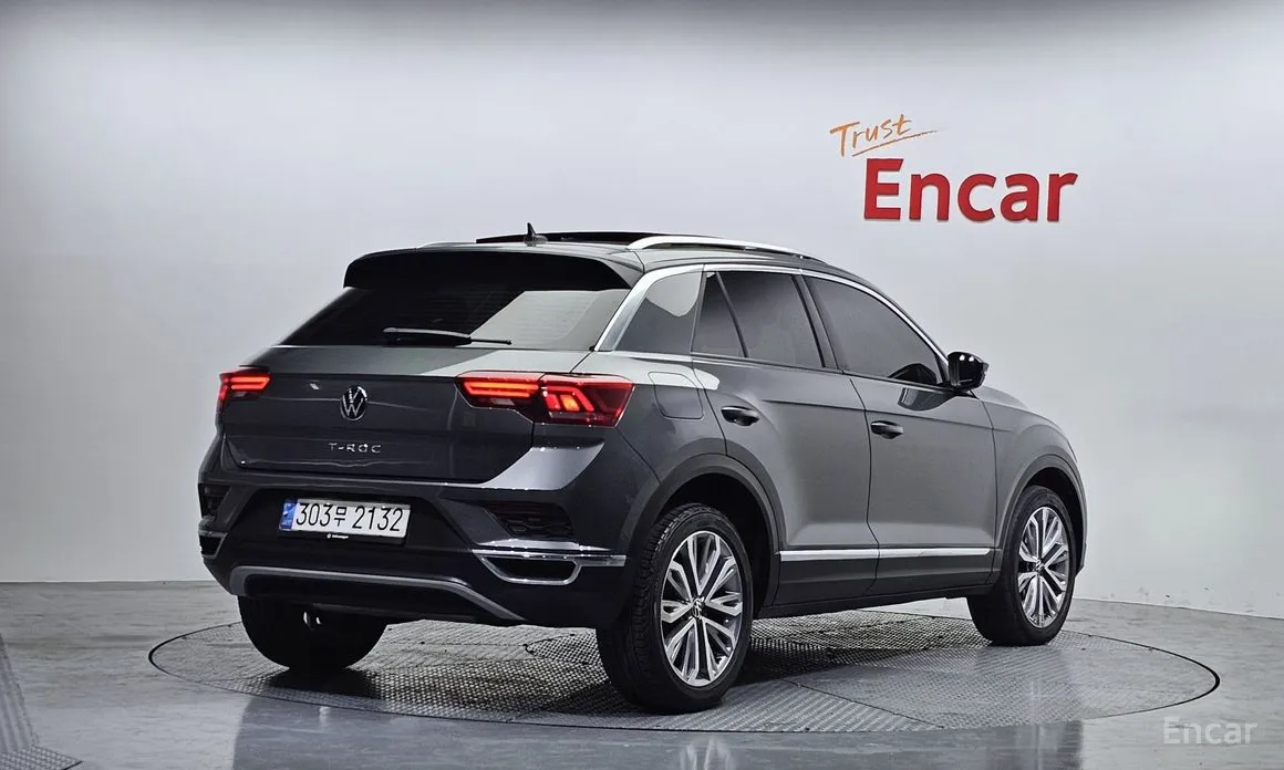 Фото 2 - Volkswagen T-Roc