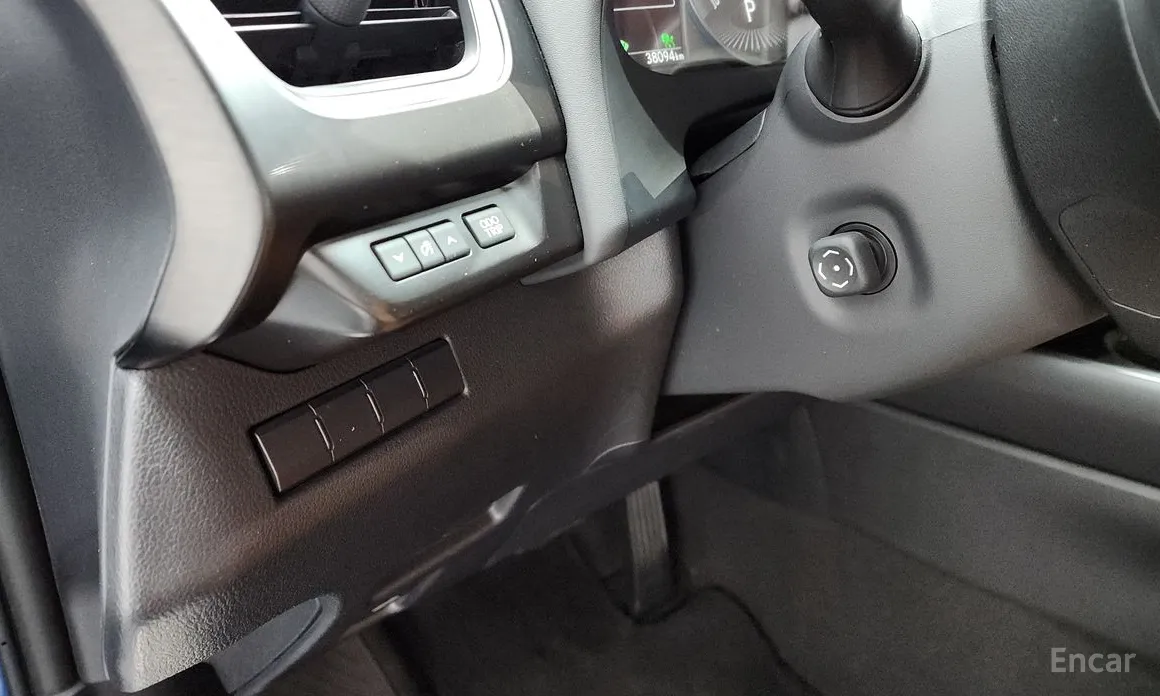 Фото 18 - Lexus UX