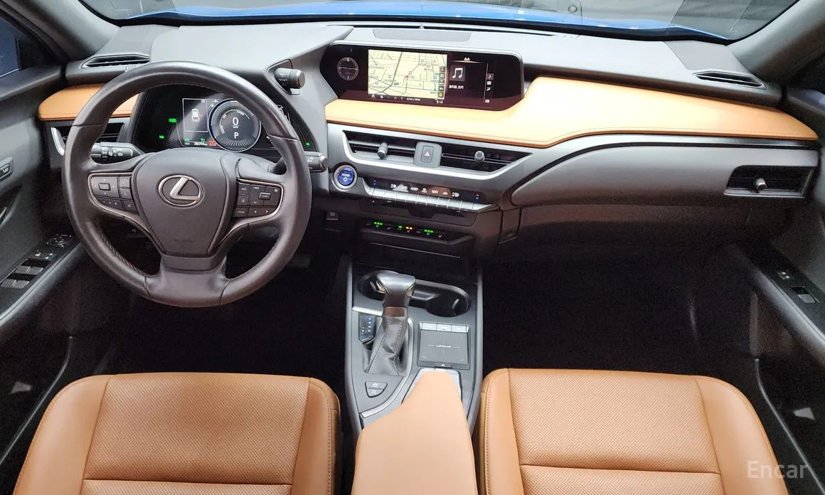 Фото 7 - Lexus UX