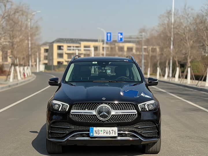 Фото 2 - Mercedes-Benz GLE-Class