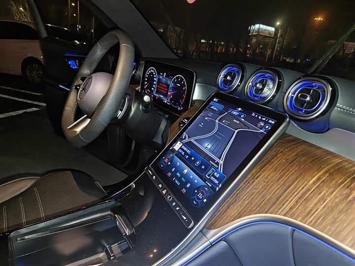 Фото 9 - Mercedes-Benz GLC-Class