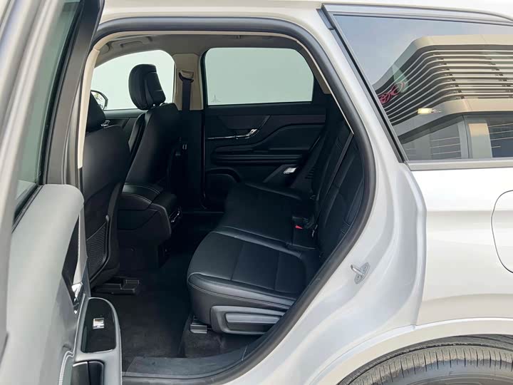 Фото 7 - Lincoln Corsair