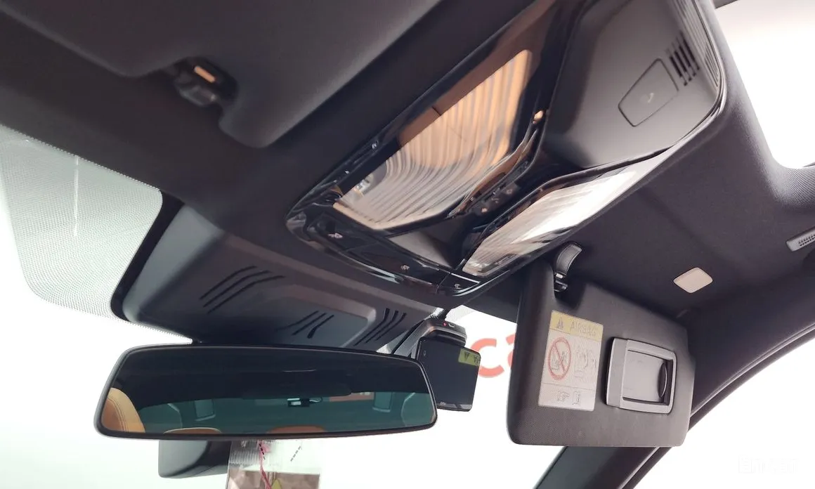 Фото 17 - BMW 3 Series