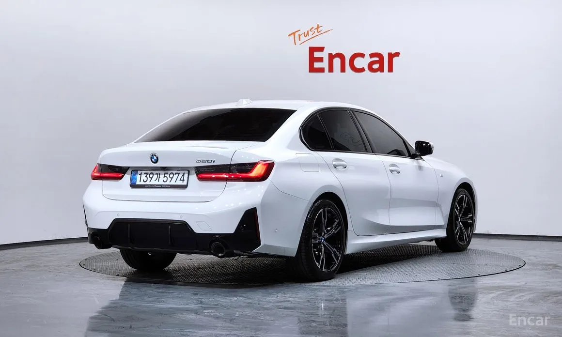 Фото 2 - BMW 3 Series