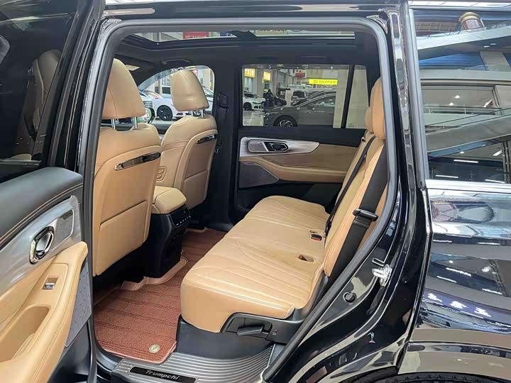 Фото 2 - GAC Trumpchi ES9