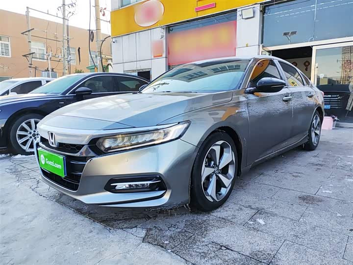 Фото 2 - Honda Accord